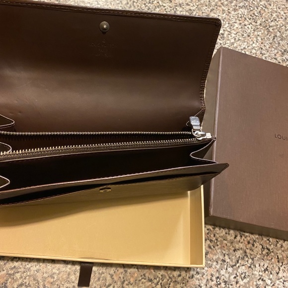 Wallet - Picture 2 of 4